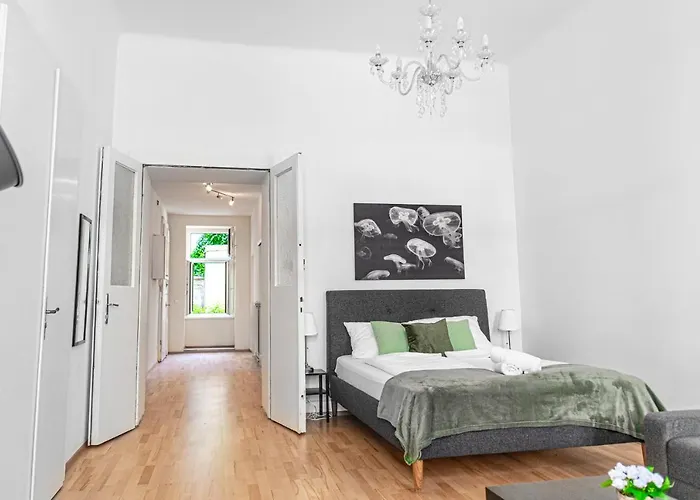 Modern 2br Apt. Perfect For Long And Short *