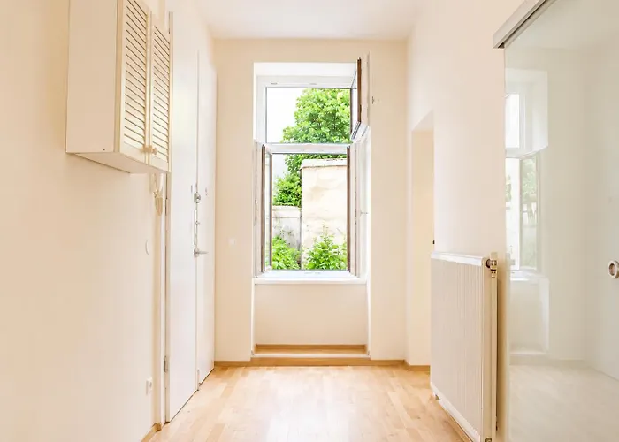 Modern 2br Apt. Perfect For Long And Short Апартаменти *