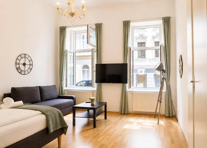 Апартаменти Modern 2br Apt. Perfect For Long And Short *